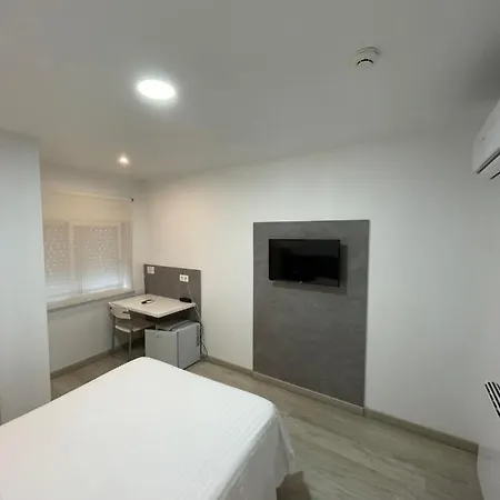 Condedu Hotel 2*