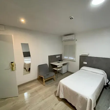 Condedu Hotel 2*
