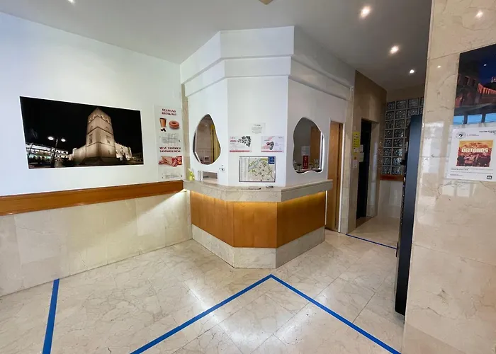 Отель Condedu 2*