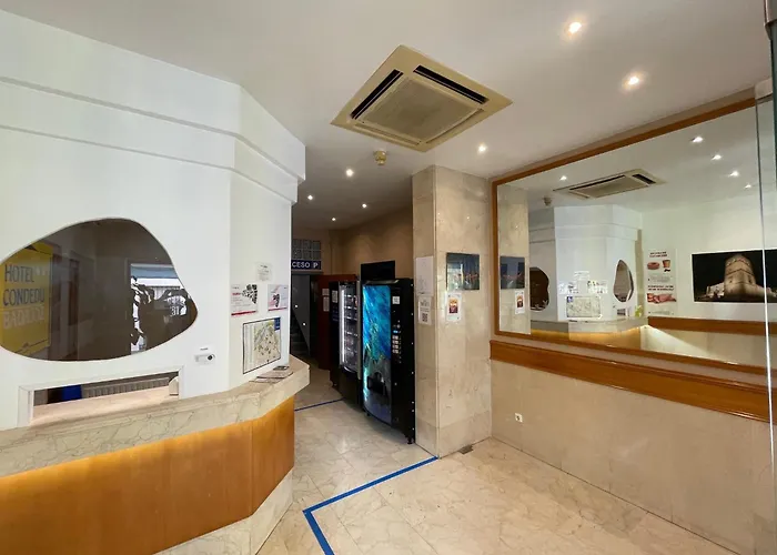 Отель Condedu 2*